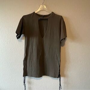 Windsor, Women’s Olive Green Lace Up Sides Shortsleeve Long T Shirt, Size L